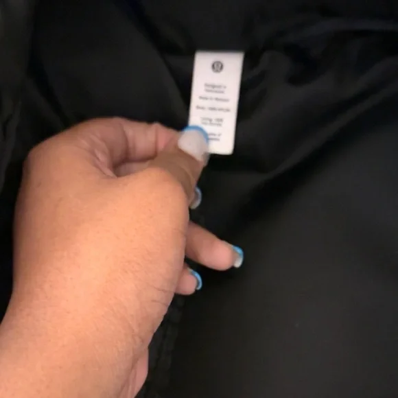 Lululemon City adventurer backpack - Picture 8 of 9